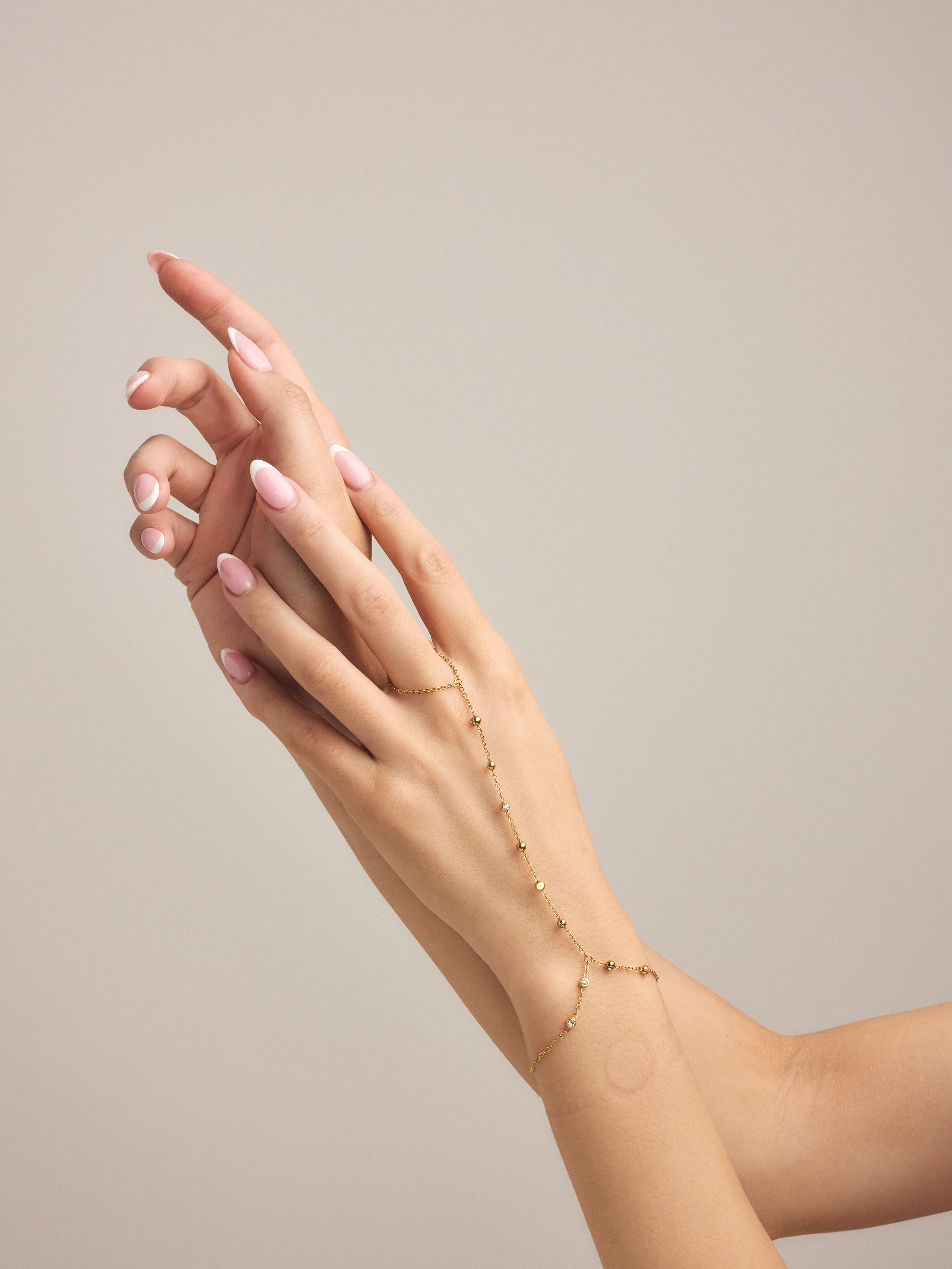 Amoura Hand Chain - Image 4